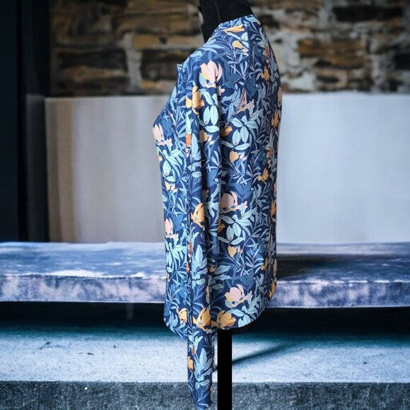 THE AMERICAN OUTDOORSMAN (MED) Women's Floral Performance UPF Sun Protection - Picture 3 of 7